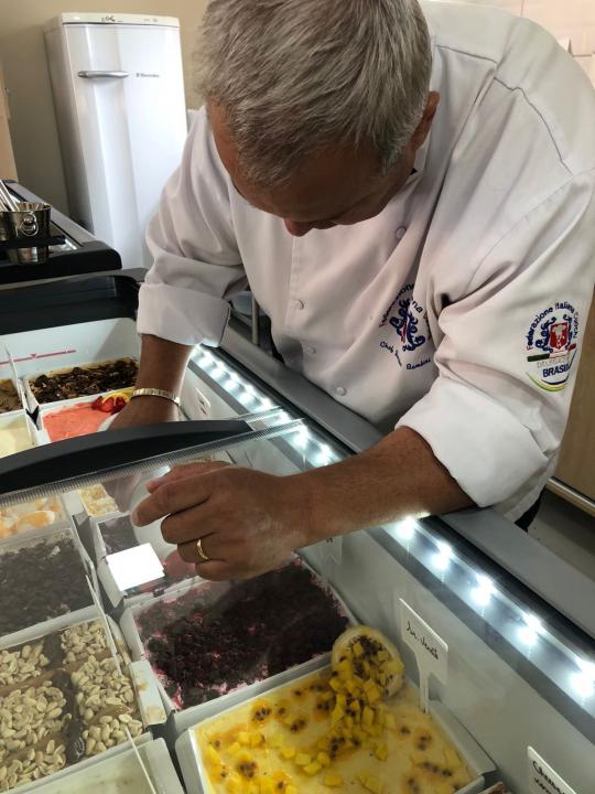 Foto 1 de 10 — Sambini Sorvetes dá um show de criatividade e vira sucesso em Araraquara com sabores que fogem do comum